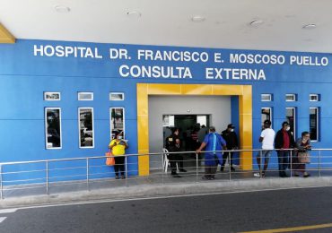 Moscoso Puello inaugura residencia de cirugía vascular y maestría en pie diabético
