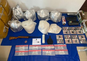 Confiscan más de 120 mil gramos de drogas tras desmantelar centro de distribución en SDE