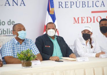 Alcalde Carlos Guzmán destaca aporte mensual de Medio Ambiente para funcionamiento de vertedero Duquesa