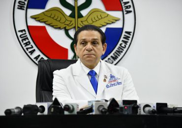 Ministro de Salud lamenta incidente entre médicos y policías en marcha al Palacio Nacional