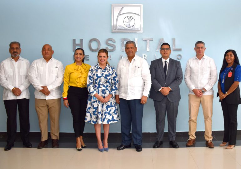Ministro Darío Castillo realiza visita de cortesía al Hospital Pediátrico Dr. Hugo Mendoza