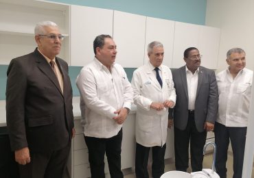 Gobierno deja en funcionamiento consultas externas en Ciudad Sanitaria Luis E. Aybar tras ocho años de espera