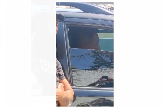 VIDEO | Niegan traslado de Barahona a Santo Domingo de Mariano Montero con orden de arresto