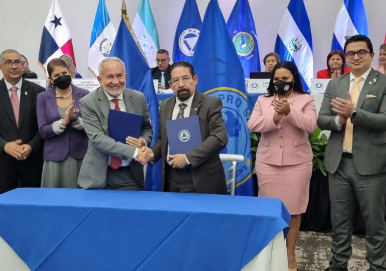PARLACEN y OPS renuevan convenio para mejorar condiciones de salud en Centroamérica y RD