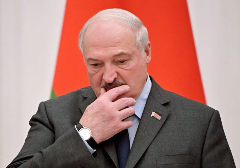 Lukashenko acusa a Ucrania de haber disparado misiles contra Bielorrusia