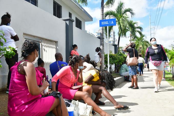 Vinicito Castillo: "Mientras puertas de escuelas y  hospitales de RD estén abiertas" para haitianos, nadie reconstruirá ese país