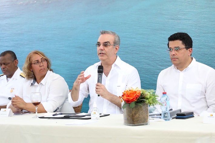 Presidente Abinader deja iniciado Plan de Reordenamiento y Recuperación de Playa Palenque
