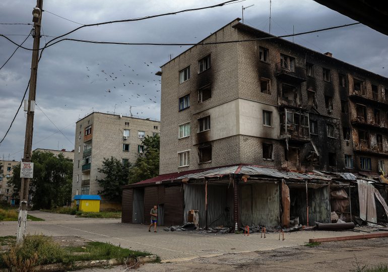Rusia podría intensificar ataques a infraestructura civil ucraniana, dice EEUU