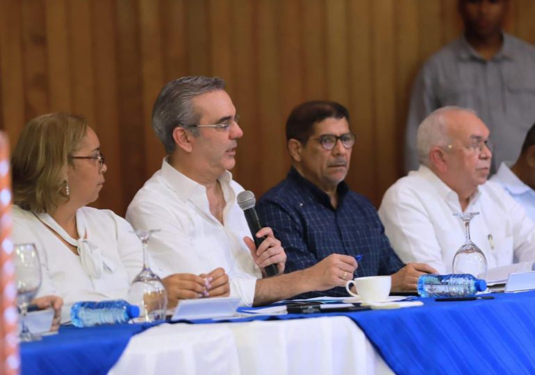 Presidente Abinader y ministro de Agricultura reafirman apoyo a productores de San Cristóbal
