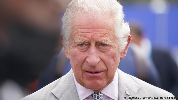 El hijo de la reina Isabel II aceptó un millón de libras de Osama bin Laden