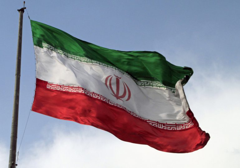 Irán asegura puede fabricar una bomba atómica