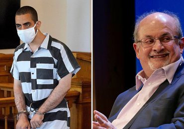 Atacante de Salman Rushdie dice no leyó “Los versos satánicos”; está sorprendido de que escritor sobrevivió