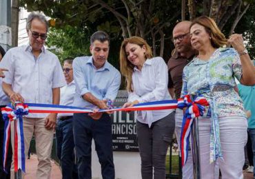 Popular y ADN inauguran parque en Villa Francisca