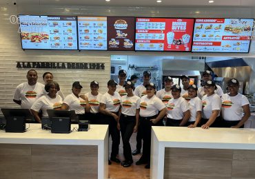 Burger King inaugura restaurante en la ciudad de Moca