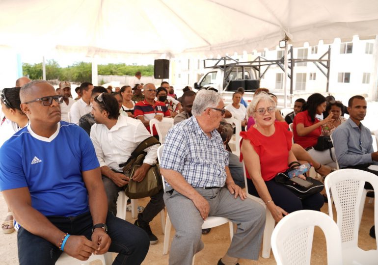 Cientos de personas visitan nuevo proyecto del Plan Nacional de Viviendas Familia Feliz en SDE