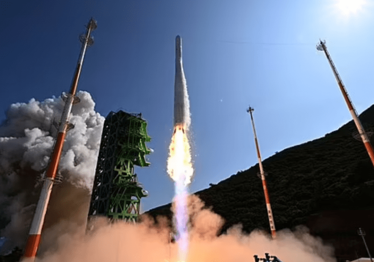 Corea del Sur lanza su primera sonda espacial lunar