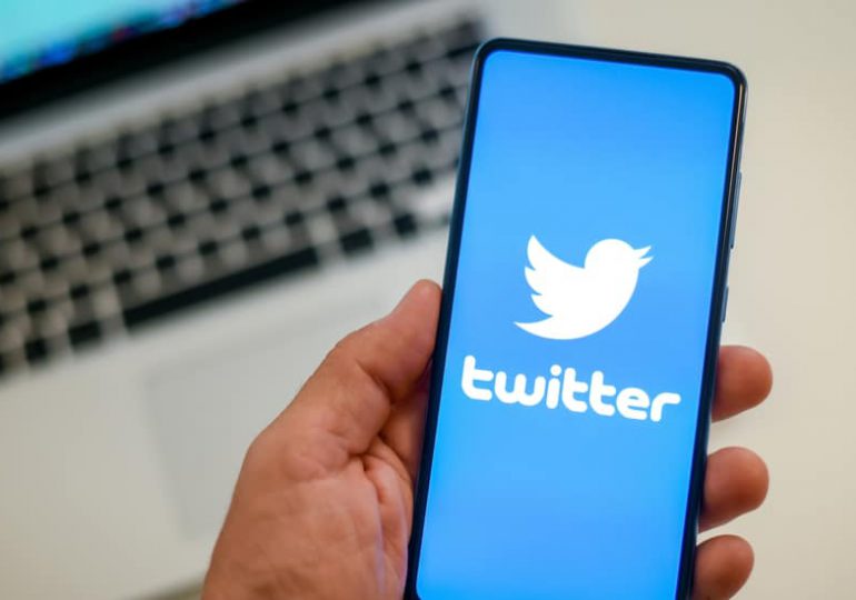 Regulador estadounidense de valores consulta a Twitter sobre cuentas falsas