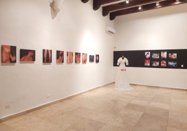 Lina Aybar inaugura exposición "Rompiendo el Silencio"