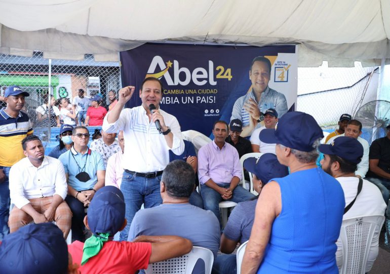 Abel Martínez asegura que mientras Gobierno habla de buenas intenciones los dominicanos viven un infierno