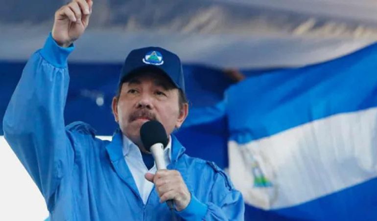 Presidente de Nicaragua ordena el cierre de varias emisoras católicas