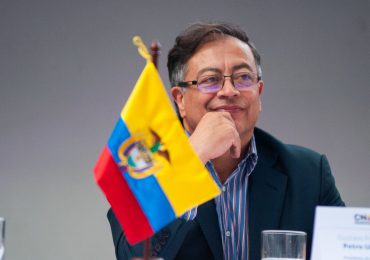Presidente Petro ordena desmantelar nóminas paralelas existentes en entidades públicas de Colombia
