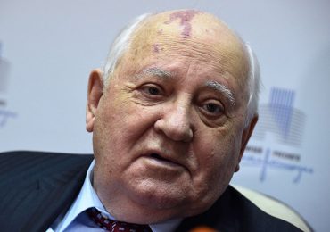Mijaíl Gorbachov, quien terminó con la Guerra Fría, muere a los 91 años