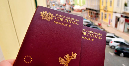 Portugal cambia su ley de inmigración para atraer mano de obra y nómadas digitales