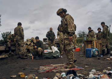El "precio de la guerra" en Ucrania lastrará la economía mundial en 2023, según la OCDE