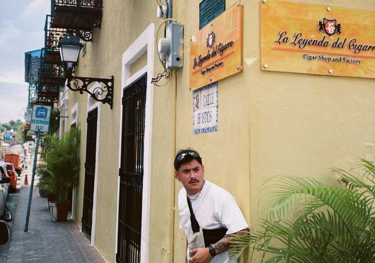 El peruano que dejó su trabajo para viajar y ha recorrido más de 20 países