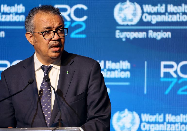 El mundo "nunca ha estado en mejor posición para acabar con la pandemia" según director de la OMS
