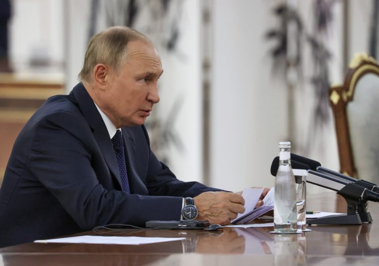 Putin denuncia ante presidente chino los esfuerzos para crear un "mundo unipolar"