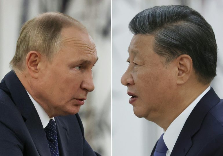 Presidente chino dice a Putin que su país está dispuesto a trabajar con Rusia como "grandes potencias"