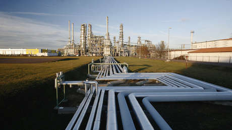 Precio del gas en Europa supera los 2.850 dólares por mil metros cúbicos
