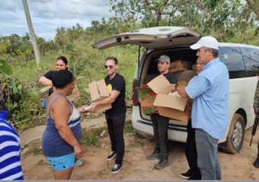 Samaná Bayport y World Central Kitchen se unen para llevar alimentos a familias damnificadas de Samaná