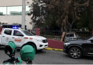 VIDEO| Muere hombre calcinado tras accidente en Av. Anacaona