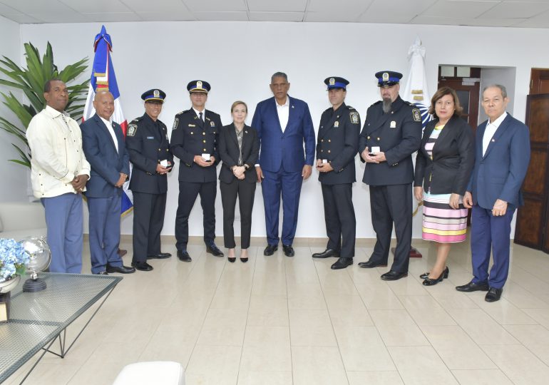 Policía de Canadá elogia esfuerzo del Gobierno RD por impulsar reforma policial