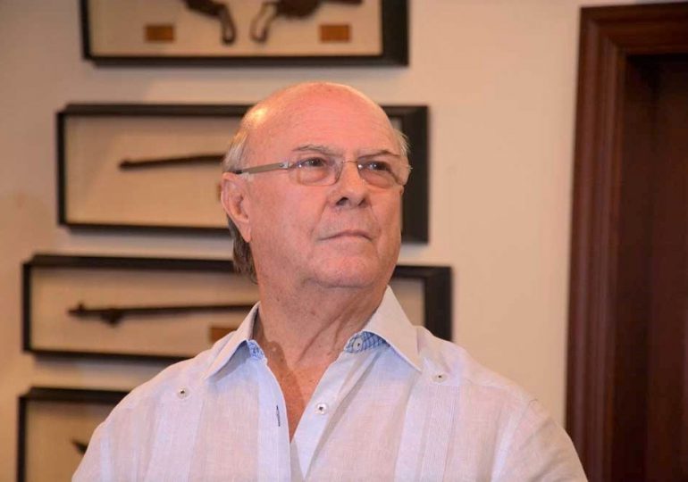 Hipolito acusa a oposición de usar caso presidente Cámara de Cuentas con "demagogia"