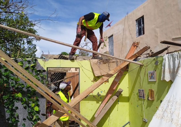 Ministerio de la Vivienda inicia plan de reconstrucción tras paso de huracán Fiona