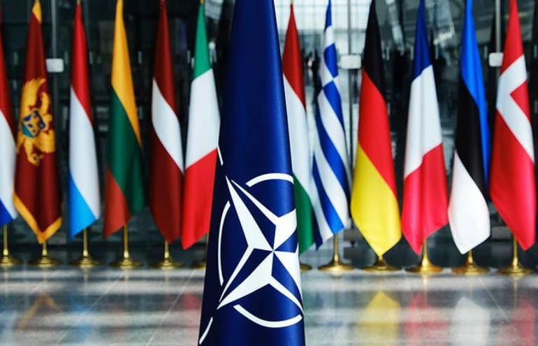 OTAN califica de "violación flagrante del derecho internacional" referendos de anexión en Ucrania