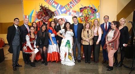 Vídeo|Presentan baile criollo con diablo cojuelo en el festival latinoamericano patrocinado por Moscú