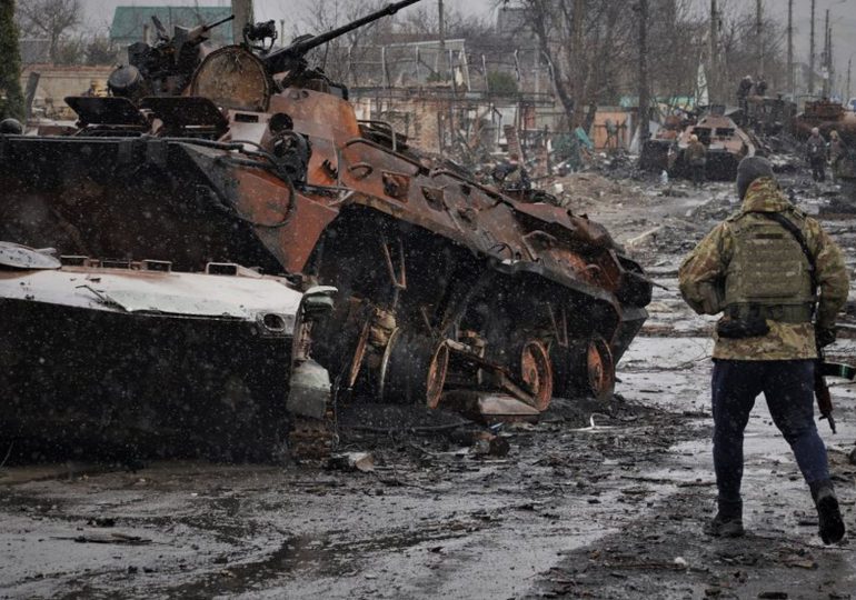 Ucrania recupera más terreno y Rusia contraataca