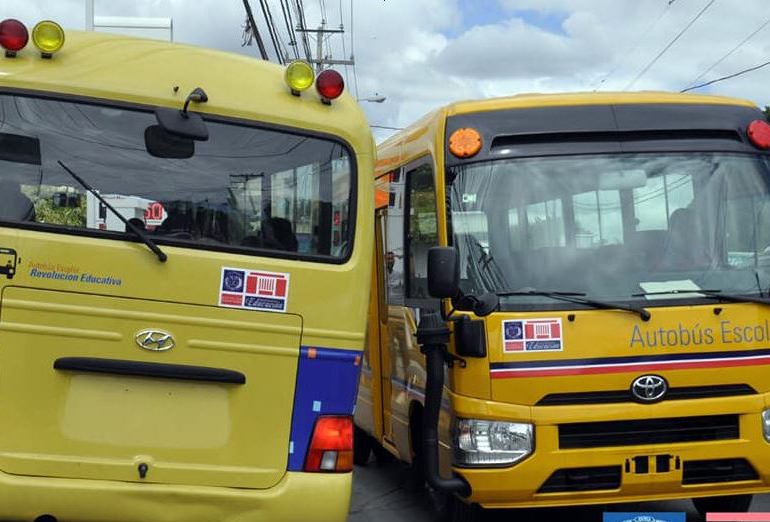 Pérez Figuereo propone al presidente implementar un Sistema de Transporte Escolar