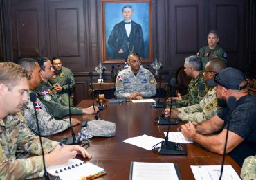 FF.AA. reciben a Oficiales del Comando Sur EE.UU. para organizar competencia militar “Fuerzas Comando 2023"