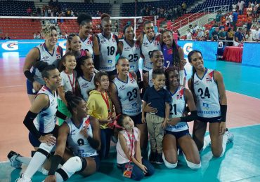 “Las Reinas del Caribe” siguen dominantes en Final Six tras vencer a Canadá 3-0