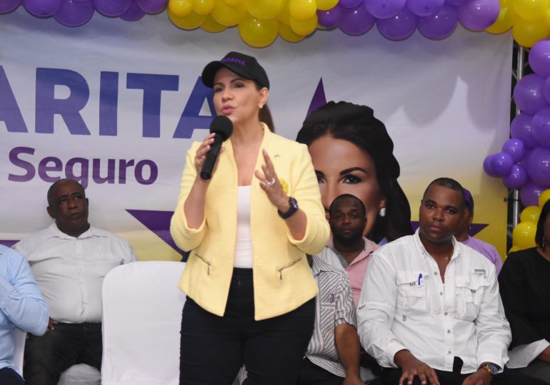 Margarita Cedeño recibe apoyo masivo durante recorrido en la provincia San Cristóbal