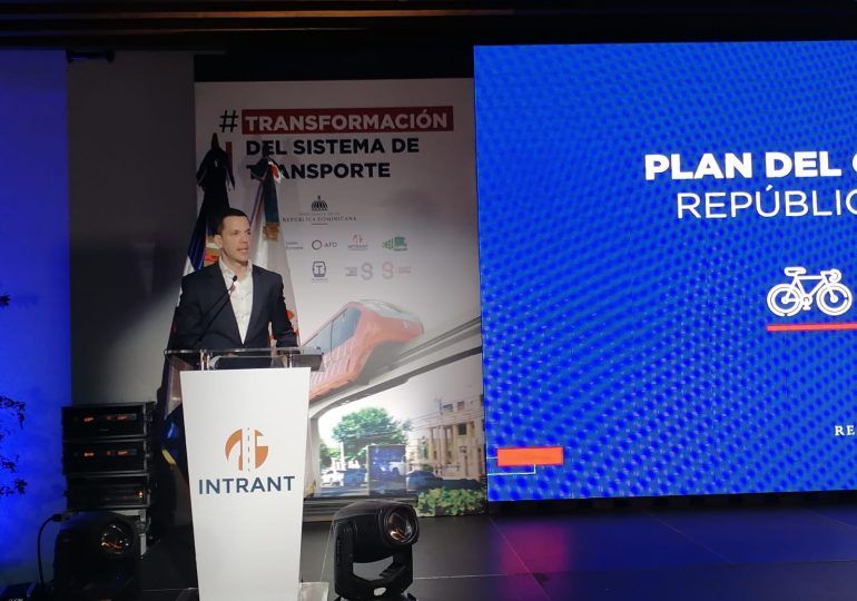 Hugo Beras presenta plan de Gobierno para la transformación del transporte en el país