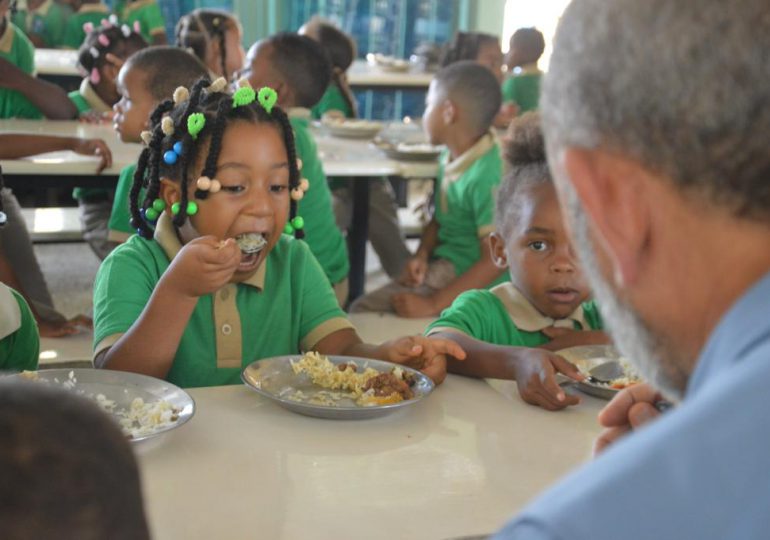Inabie adelanta inicio servicio de alimentación para centros educativos en zonas afectadas por huracán Fiona