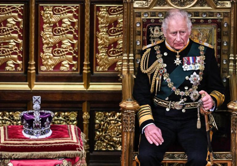 El nuevo rey decide llamarse Carlos III
