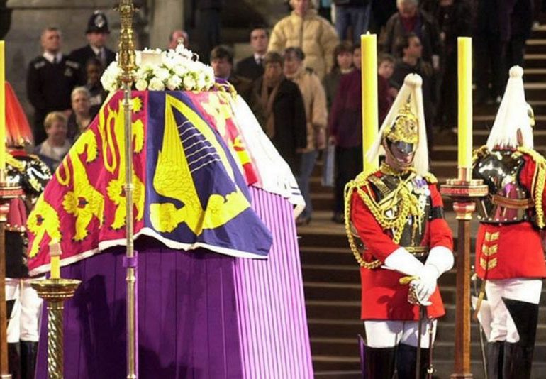 El funeral de Estado por Isabel II comienza en Londres