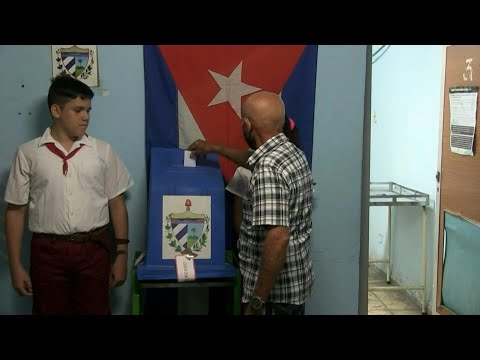 Cubanos votan en referendo por matrimonio gay y gestación subrogada